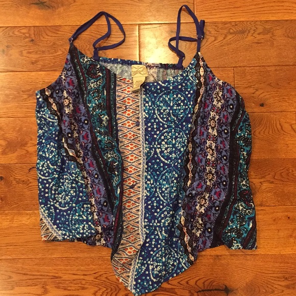 Tops - Tank top with design